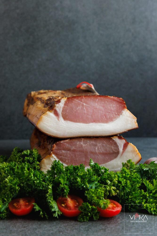 Nugarinė su lašiniu, šalto rūkymo 1kg