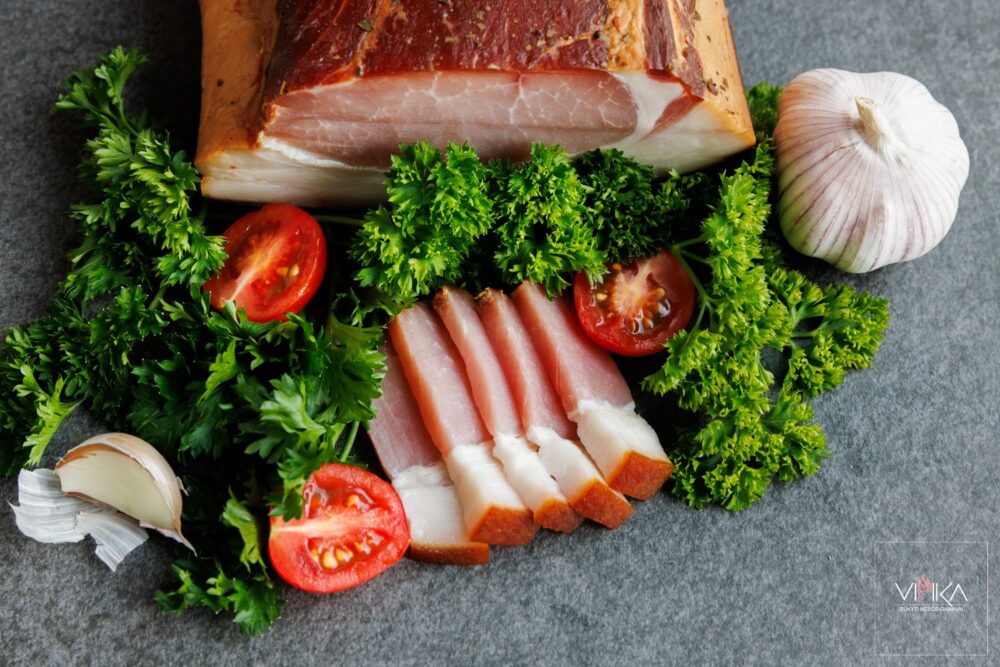 Nugarinė su lašiniu, šalto rūkymo 1kg